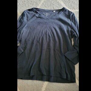 Womens Size Medium Black 3/4 Sleeve Shirt